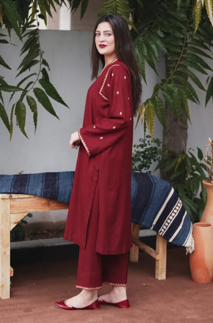 MAROON